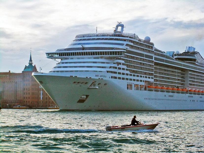 MSC Divina